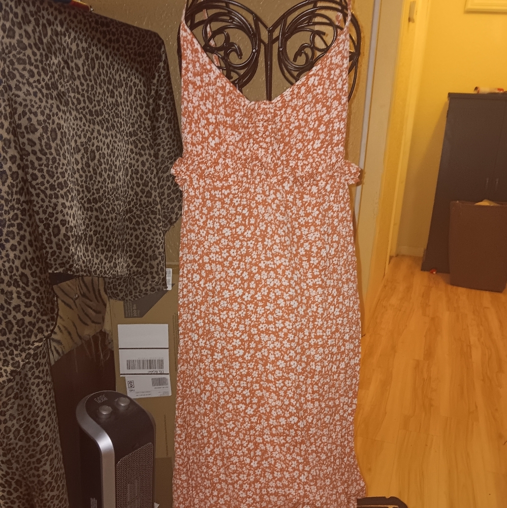 EUC BILLA BONG Floral Orange Maxi Dress With elastic back and adjustable straps
